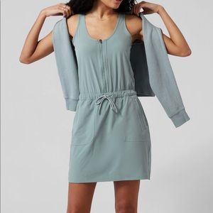 Athleta Minimalist Grey Expedition Dress - New without tags - Size 6.